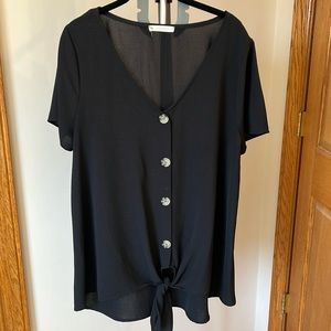 Maternity short sleeve blouse like new